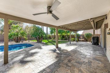 801 E Acoma Dr., Phoenix, AZ 85022