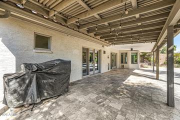 801 E Acoma Dr., Phoenix, AZ 85022