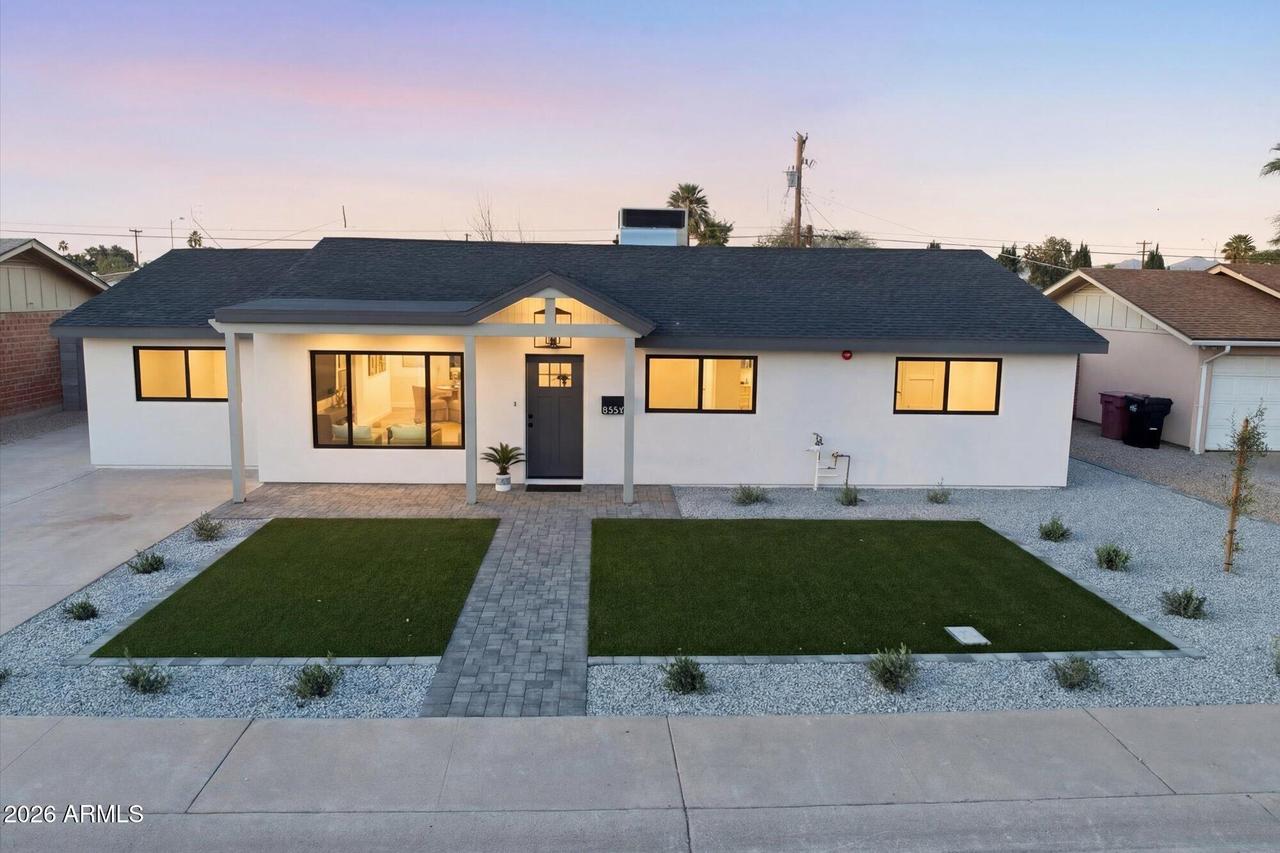 8520 E Highland Ave., Scottsdale, AZ 85251