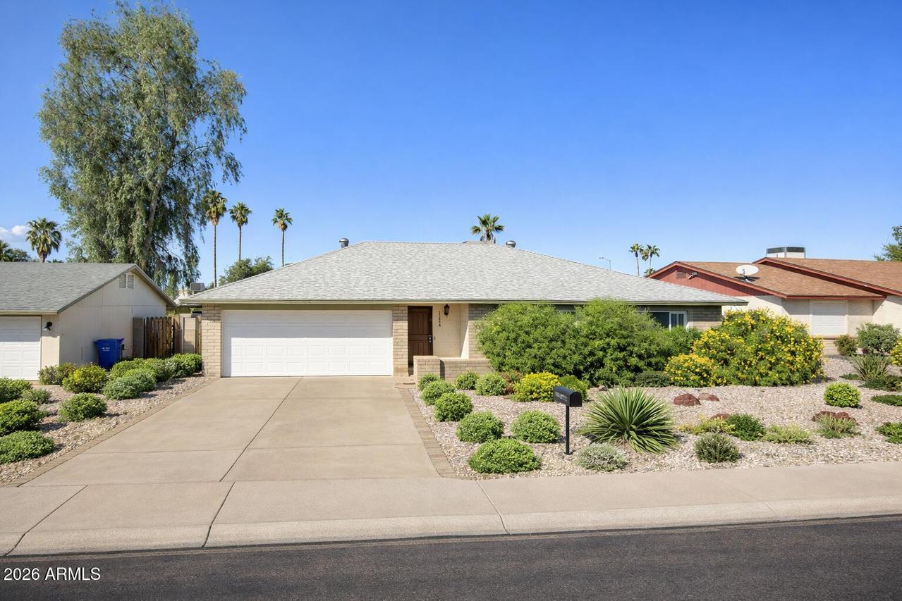 17648 N 35th St., Phoenix, AZ 85032