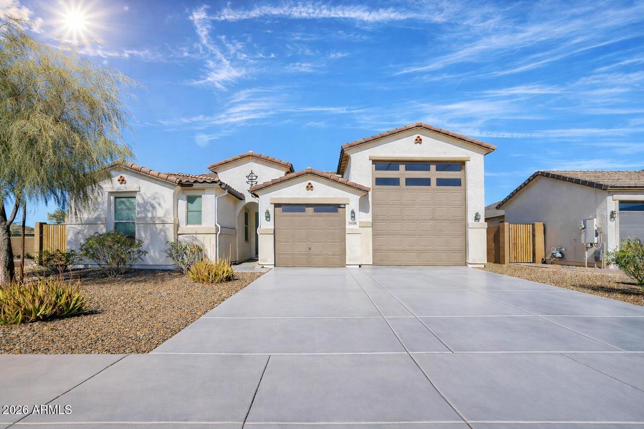 8026 W Wood Ln., Phoenix, AZ 85043