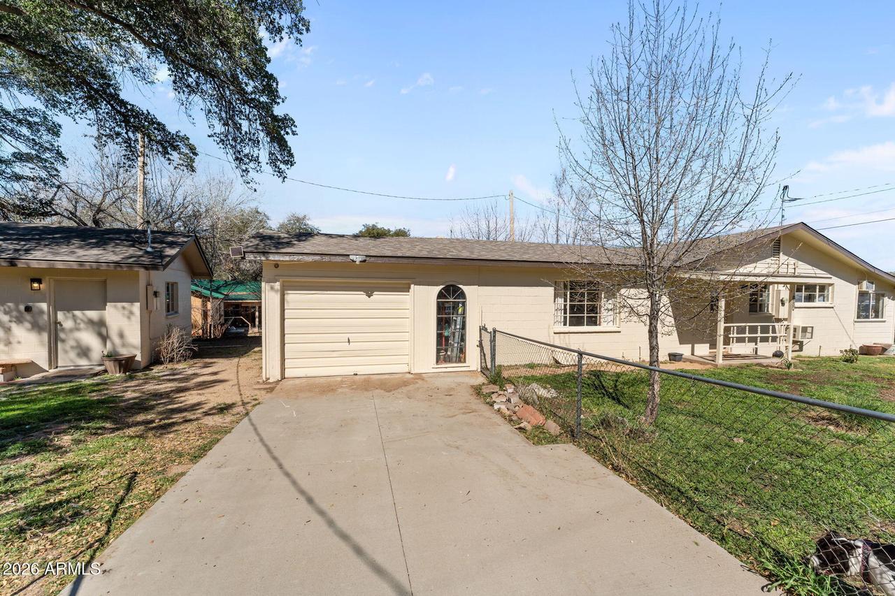 22538 S Cherry Ln., Yarnell, AZ 85362