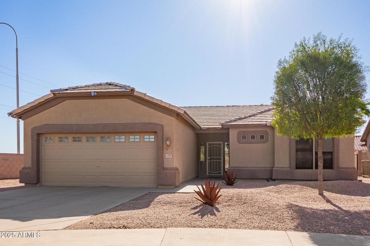 6984 S Newport Ct., Chandler, AZ 85249