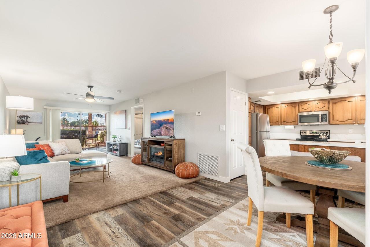 12212 N Paradise Village Pkwy. #129, Phoenix, AZ 85032