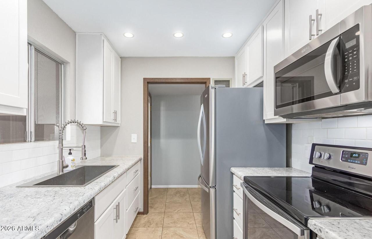 9845 W Royal Ridge Dr., Sun City, AZ 85351