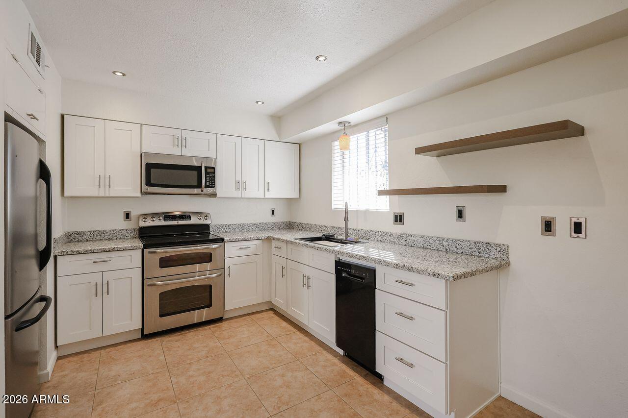 3326 W Tangerine Ln., Phoenix, AZ 85051