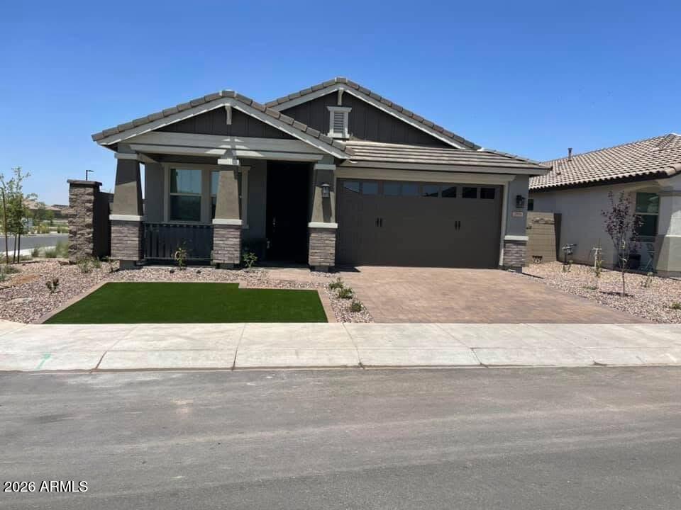 2896 W Rainbow Dr., San Tan Valley, AZ 85144