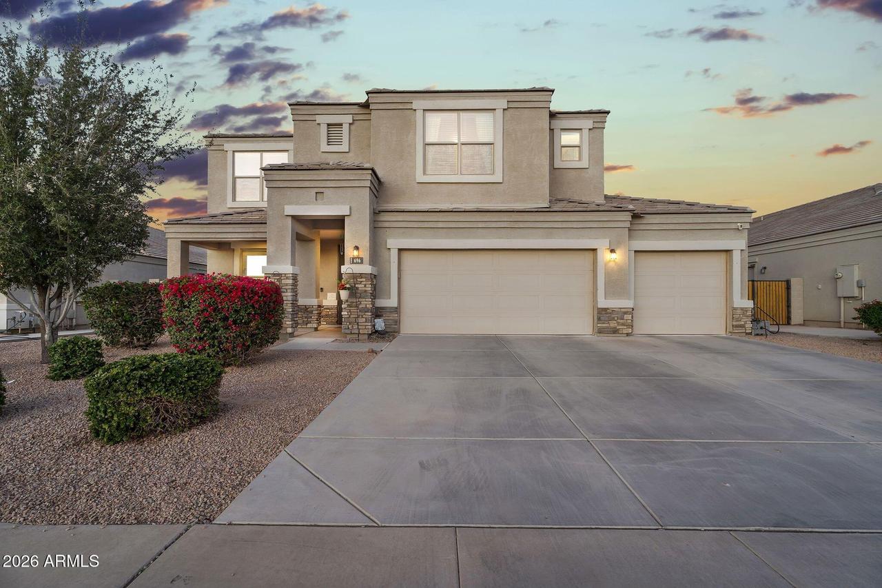696 W Welsh Black Tr., San Tan Valley, AZ 85143