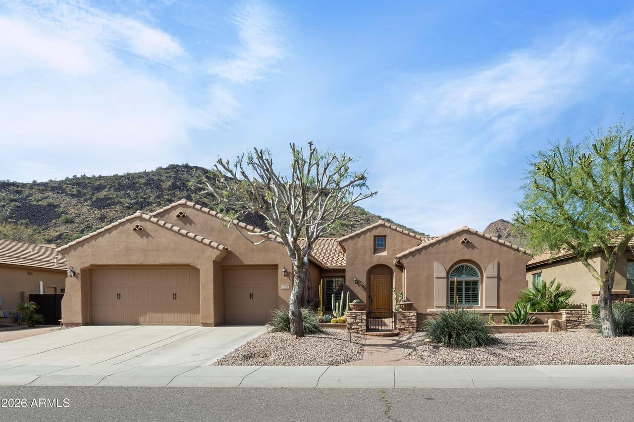 26216 N 56th Dr., Phoenix, AZ 85083