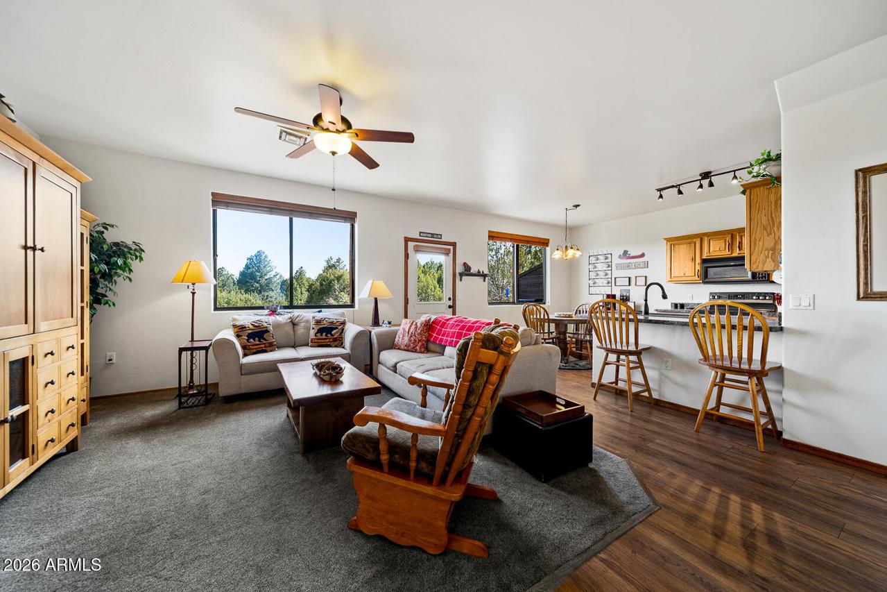 2310 N Cottage Tr. #B2, Show Low, AZ 85901