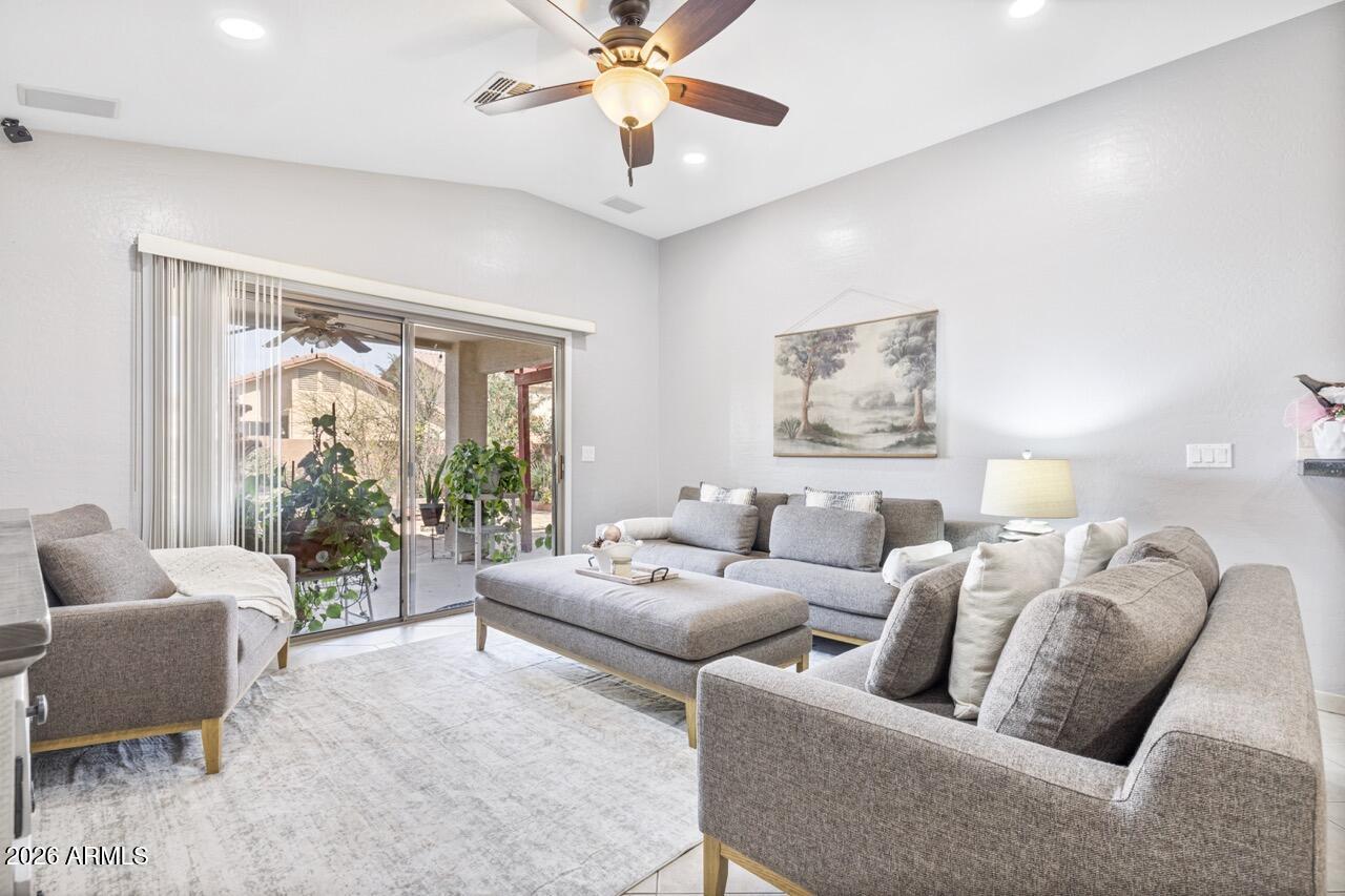 1504 E Bowker St., Phoenix, AZ 85040