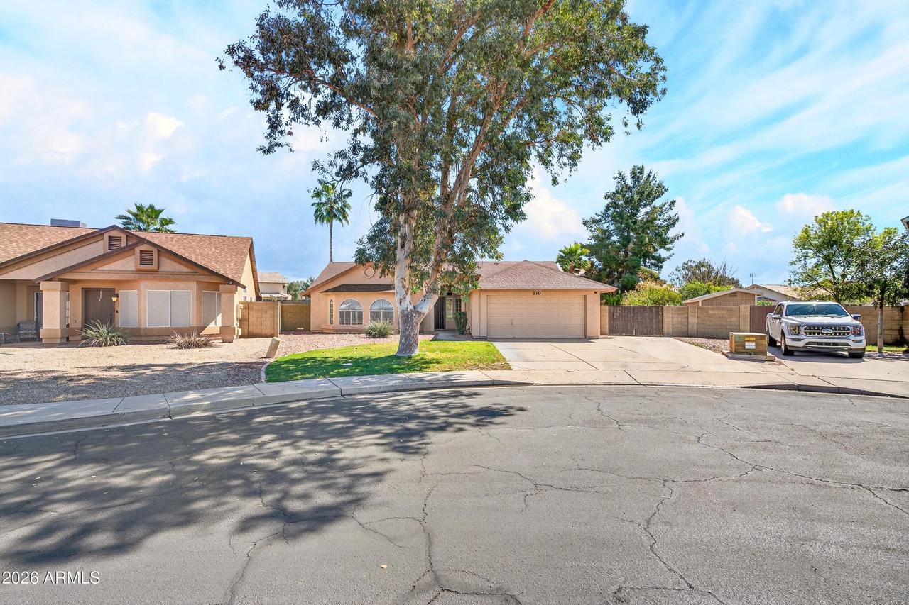 919 N Starling Dr., Gilbert, AZ 85234