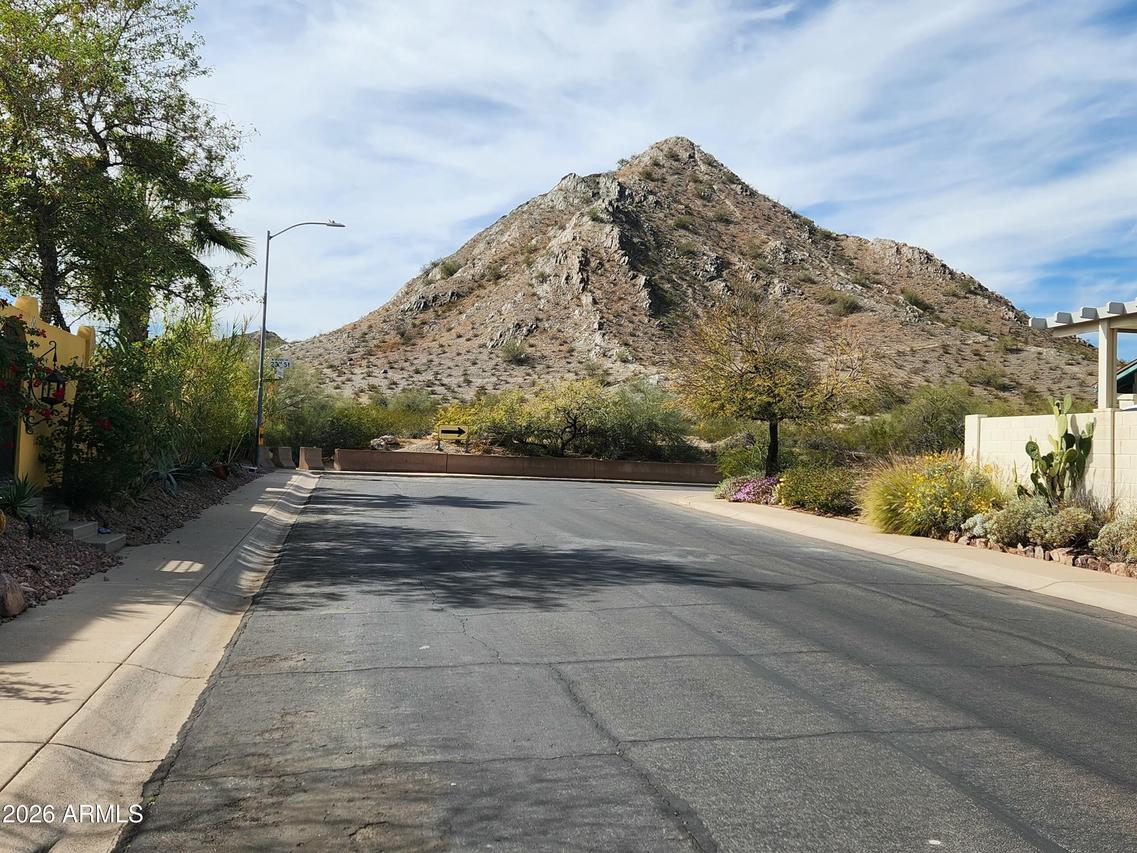 11229 N 23rd Pl., Phoenix, AZ 85028