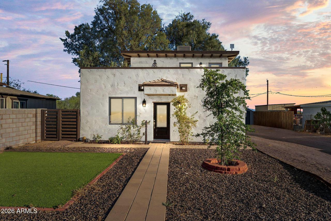 21647 W Laura St., Wittmann, AZ 85361