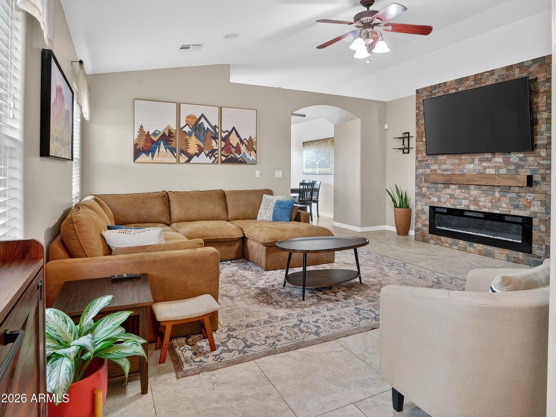 10257 E Cicero Cir., Mesa, AZ 85207