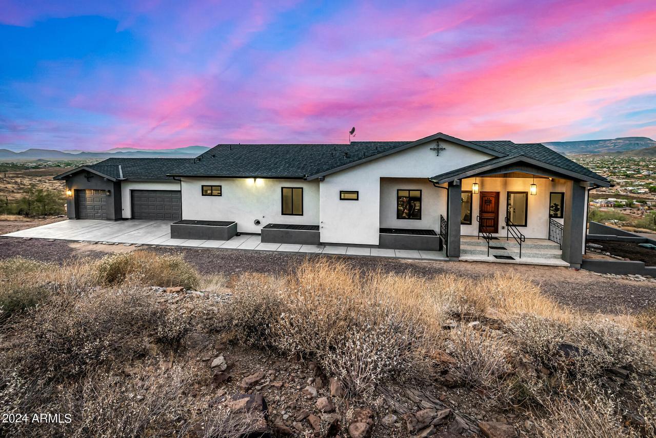 1829 W Cloud Rd., Phoenix, AZ 85086