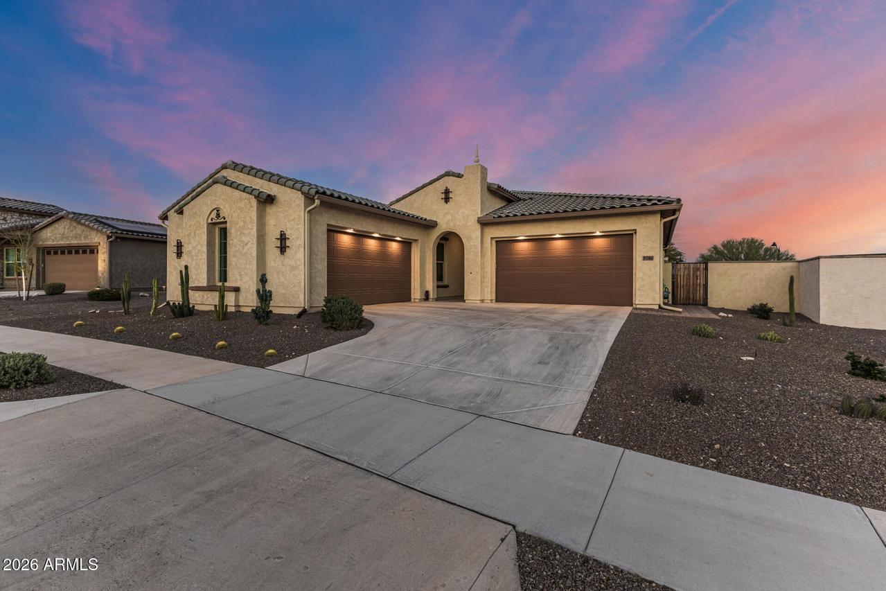 5281 N 205th Ln., Buckeye, AZ 85396