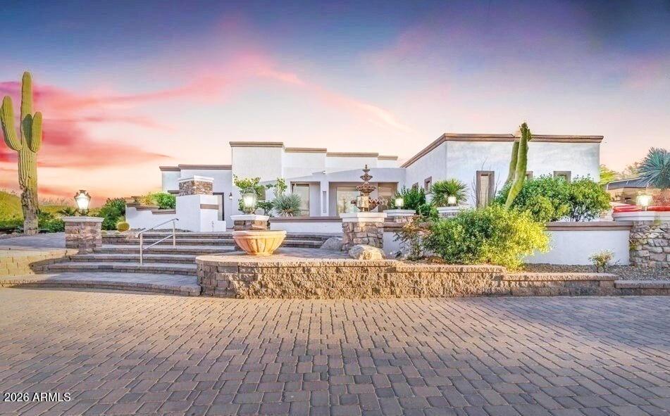 311 W Olesen Rd., Phoenix, AZ 85085