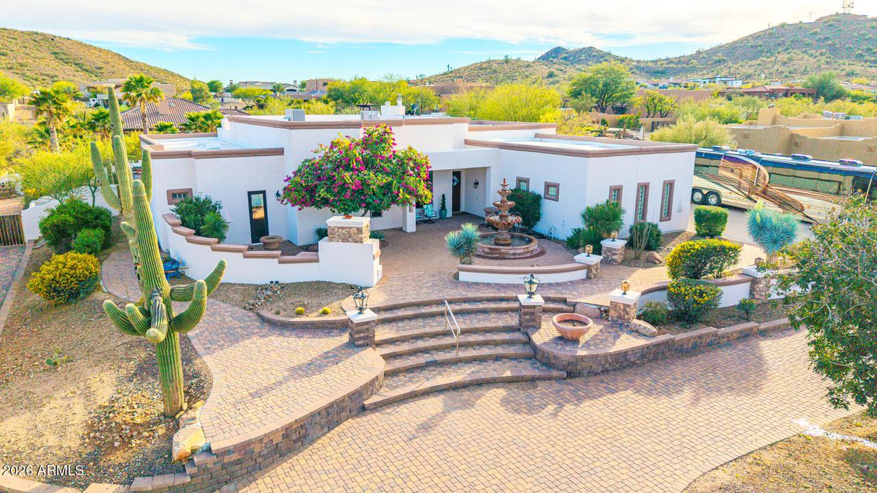 311 W Olesen Rd., Phoenix, AZ 85085