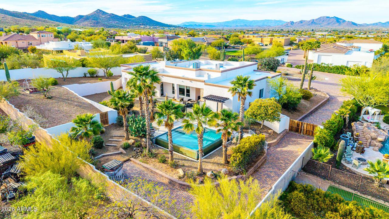 311 W Olesen Rd., Phoenix, AZ 85085