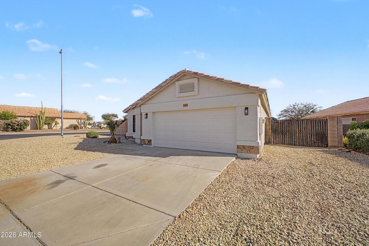 3101 W Abraham Ln., Phoenix, AZ 85027