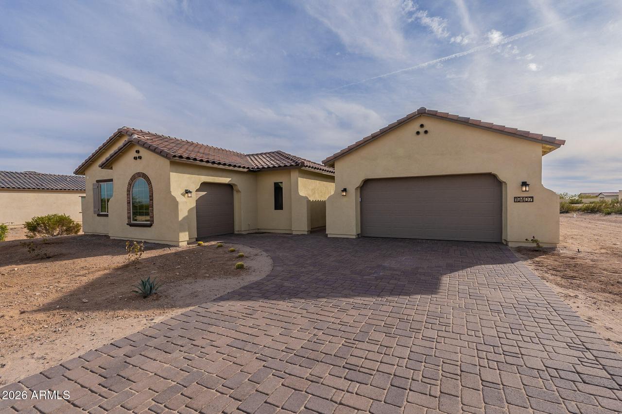 19407 W Seldon Ln., Waddell, AZ 85355