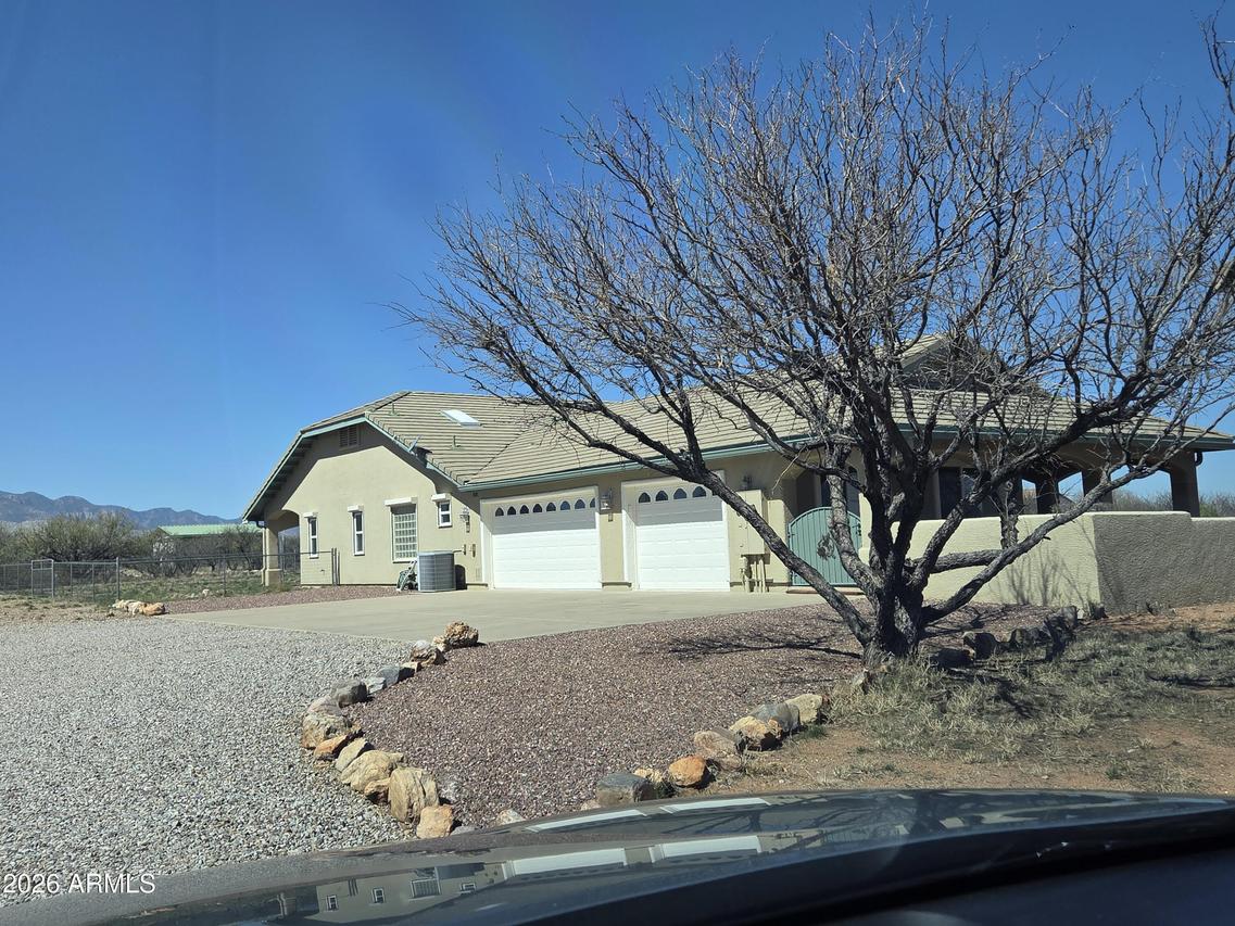 8448 S Rio Santiago, Hereford, AZ 85615