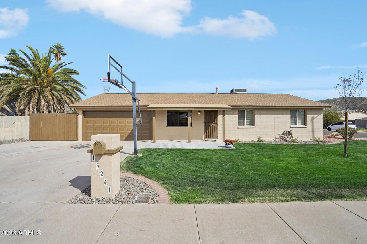 13241 N 15th Ave., Phoenix, AZ 85029