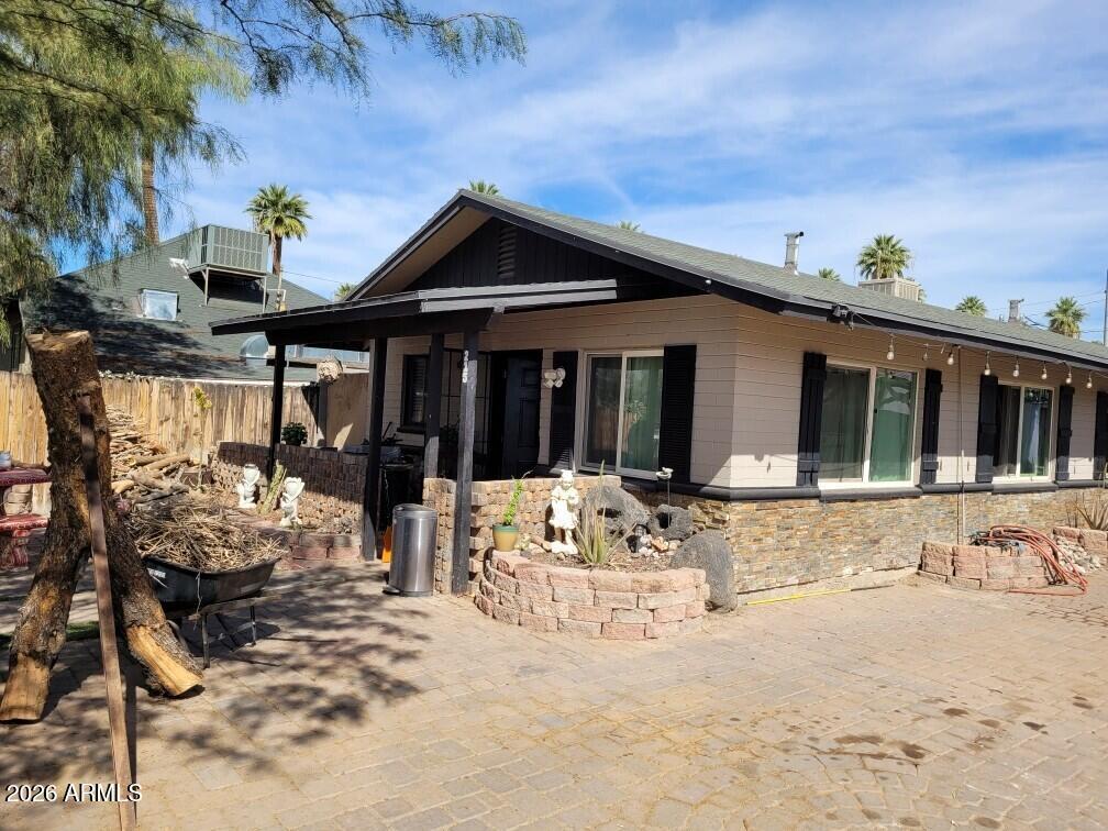 215 N 12th Ave., Phoenix, AZ 85007