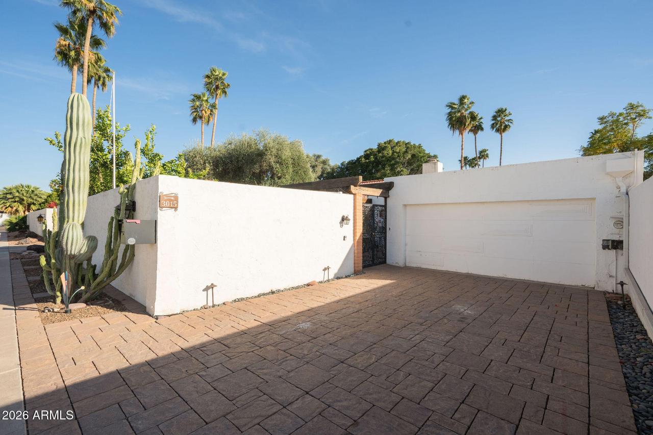 3015 E Weldon Ave., Phoenix, AZ 85016