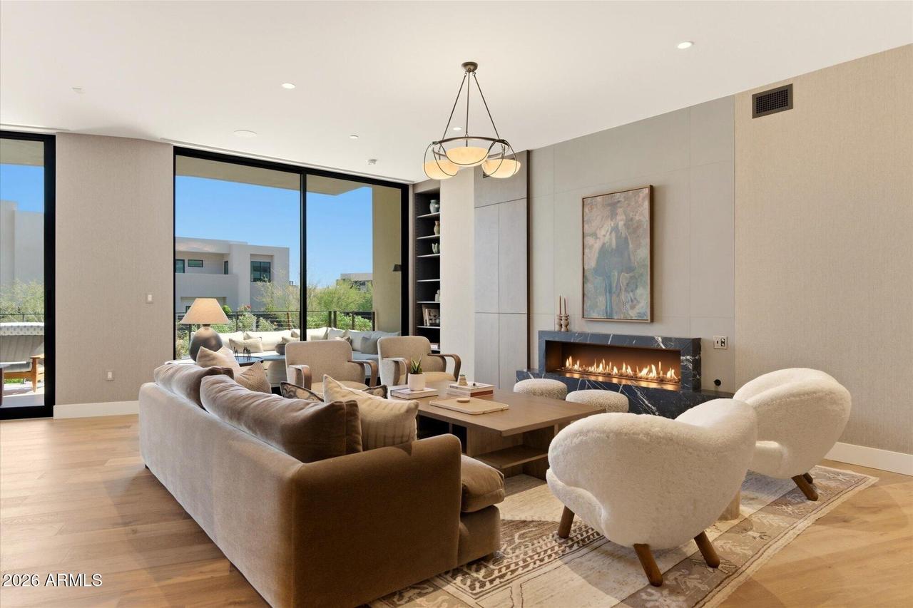 5000 N Camelback Ridge Dr. #108, Scottsdale, AZ 85251