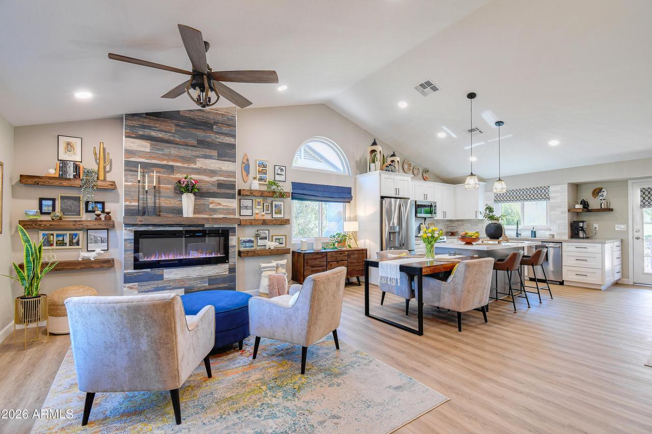 3637 W Kesler Ln., Chandler, AZ 85226