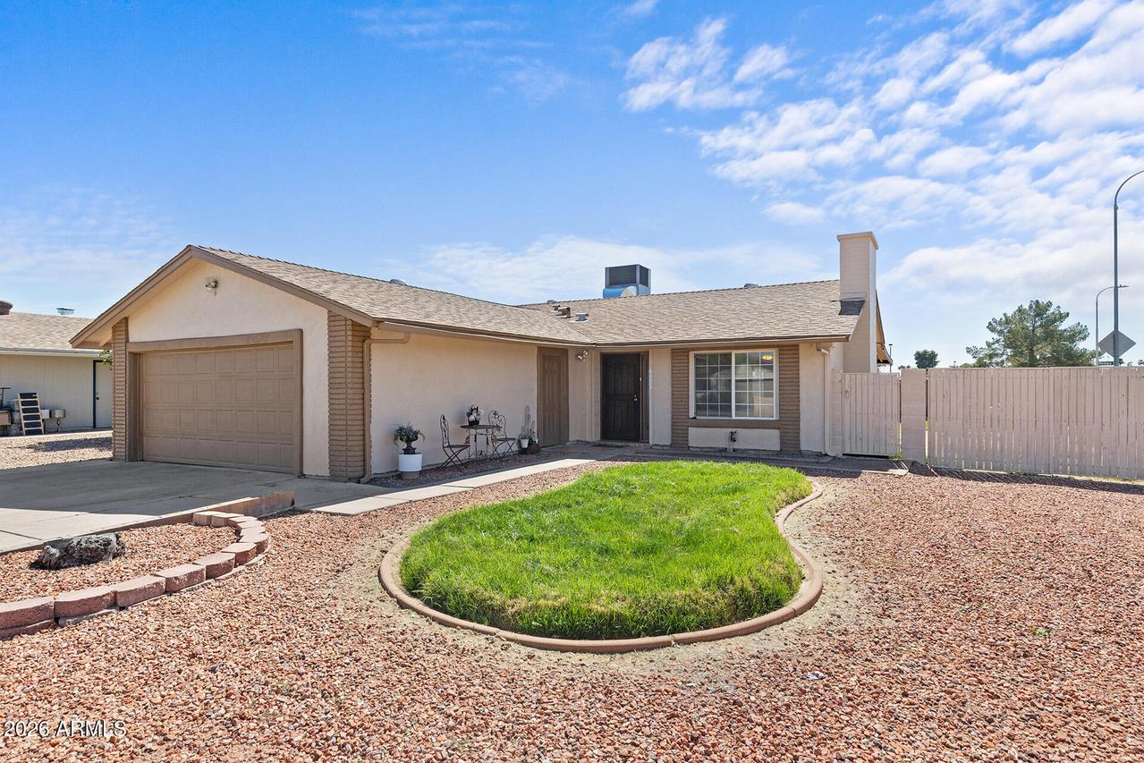 4955 W Golden Ln., Glendale, AZ 85302