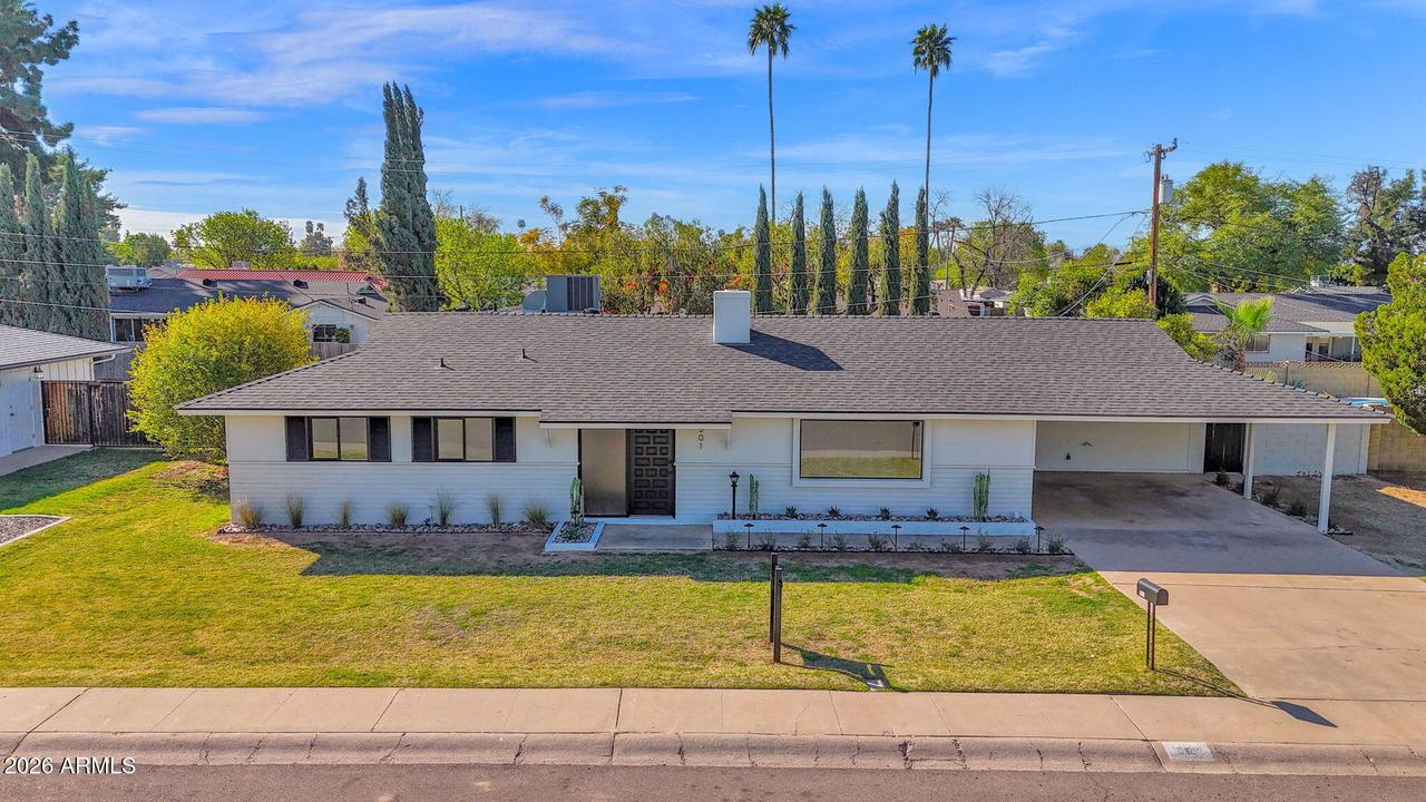 501 W Seldon Ln., Phoenix, AZ 85021