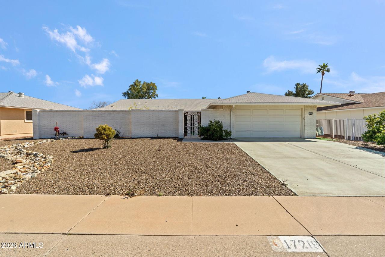 17219 N Lindgren Ave., Sun City, AZ 85373