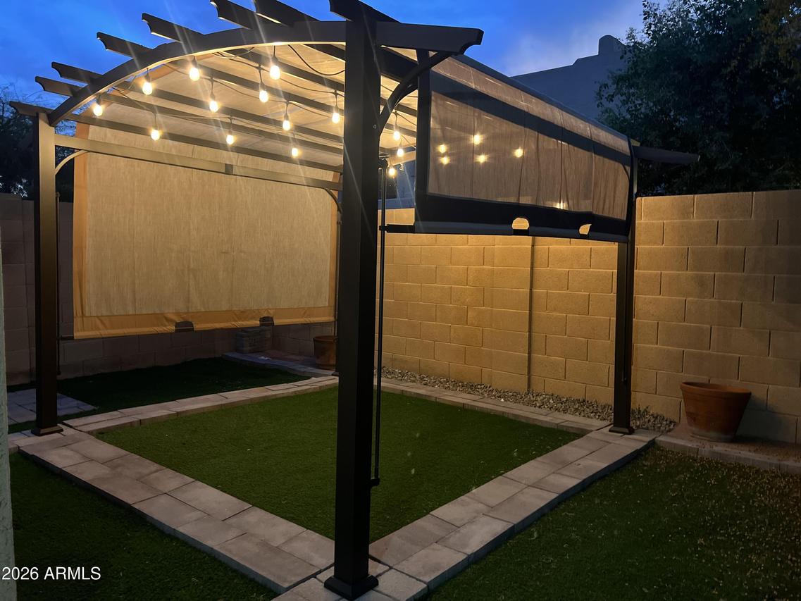 15634 N 29th Way, Phoenix, AZ 85032