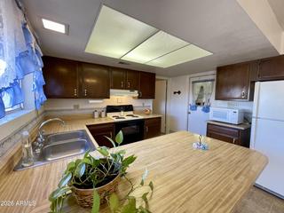 914 W Bluefield Ave., Phoenix, AZ 85023