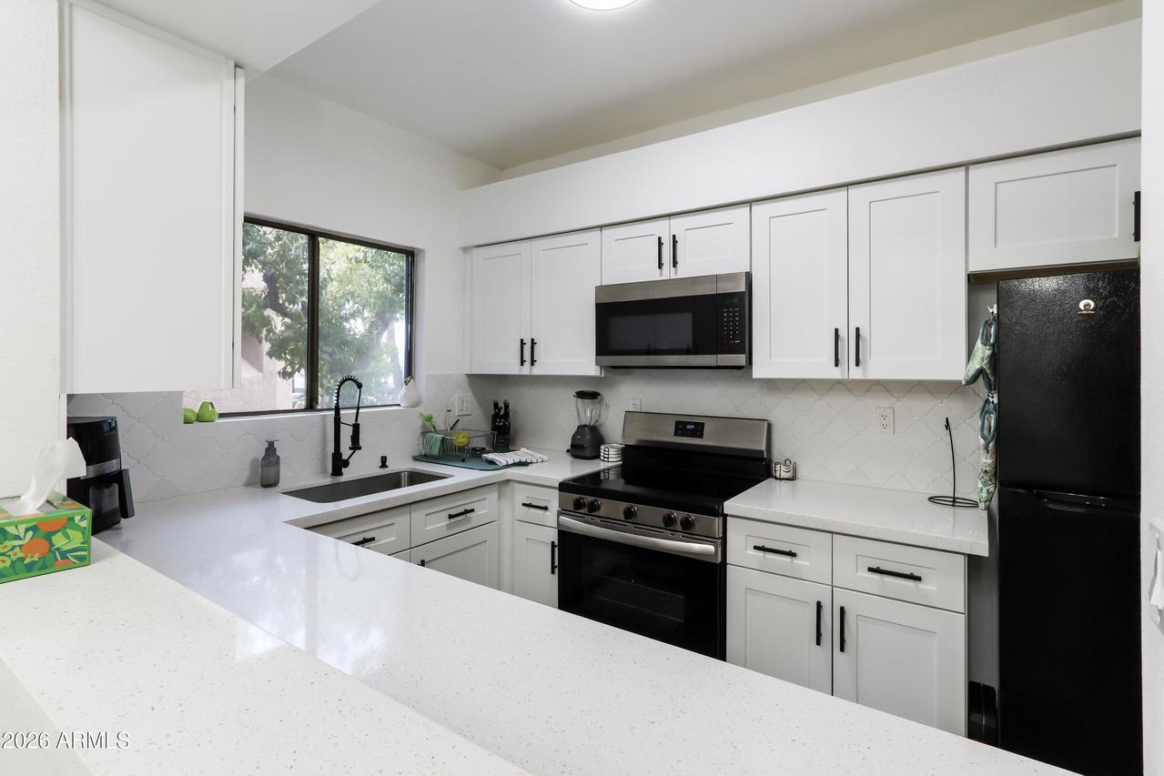 1287 N Alma School Rd. #206, Chandler, AZ 85224