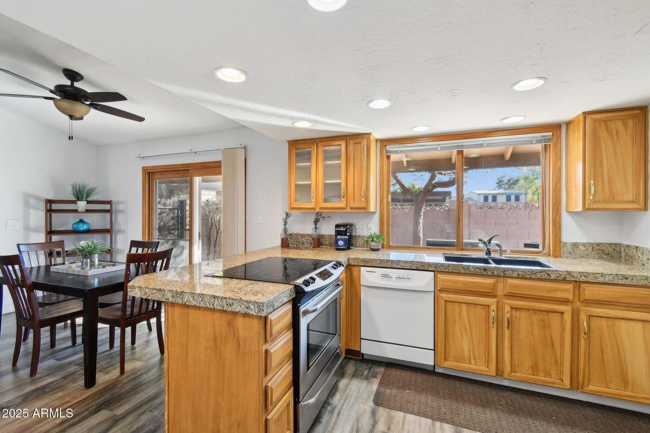 4530 W Continental Dr., Glendale, AZ 85308