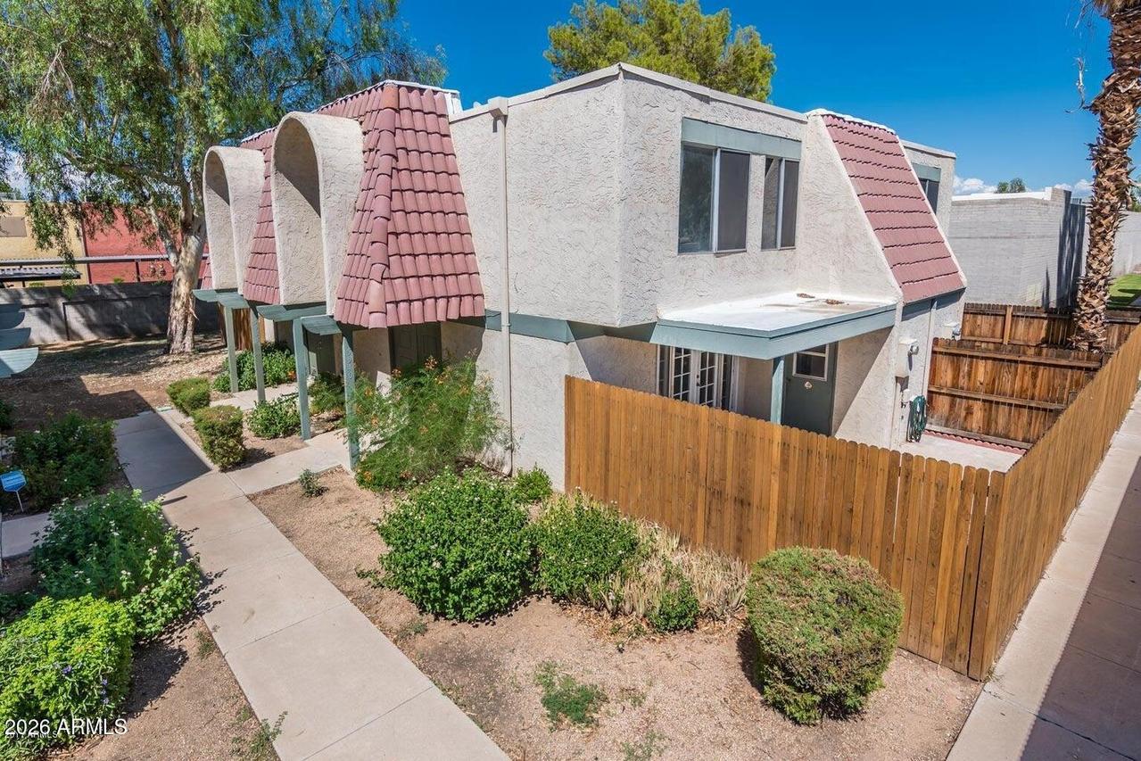 5940 W Townley Ave., Glendale, AZ 85302