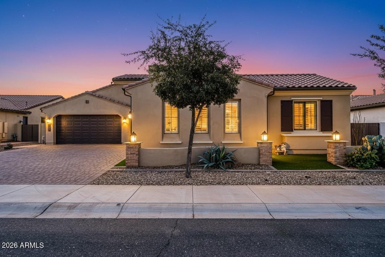 1867 E Gillcrest Rd., Gilbert, AZ 85298