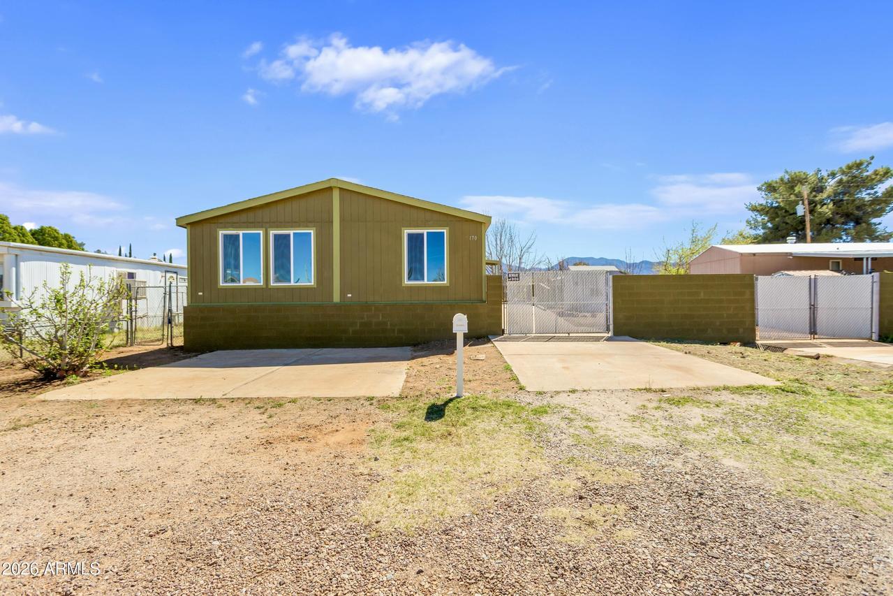 170 Valerie Ln., Sierra Vista, AZ 85635