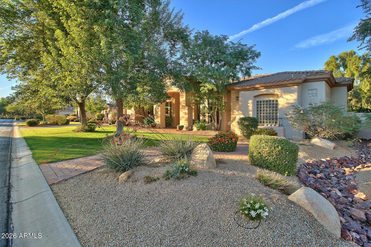 370 E Canyon Creek Dr., Gilbert, AZ 85295