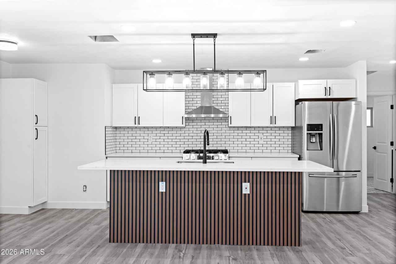 2914 N 81st Ave., Phoenix, AZ 85033