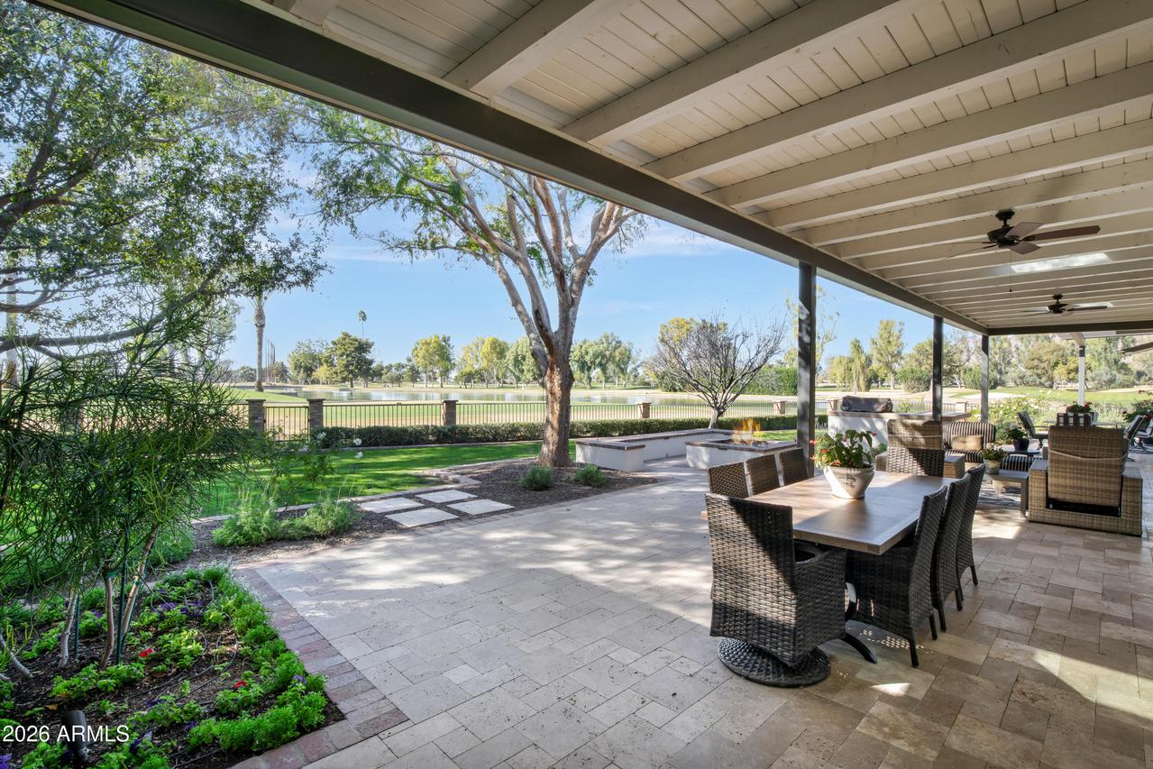 5994 E Orange Blossom Ln., Phoenix, AZ 85018