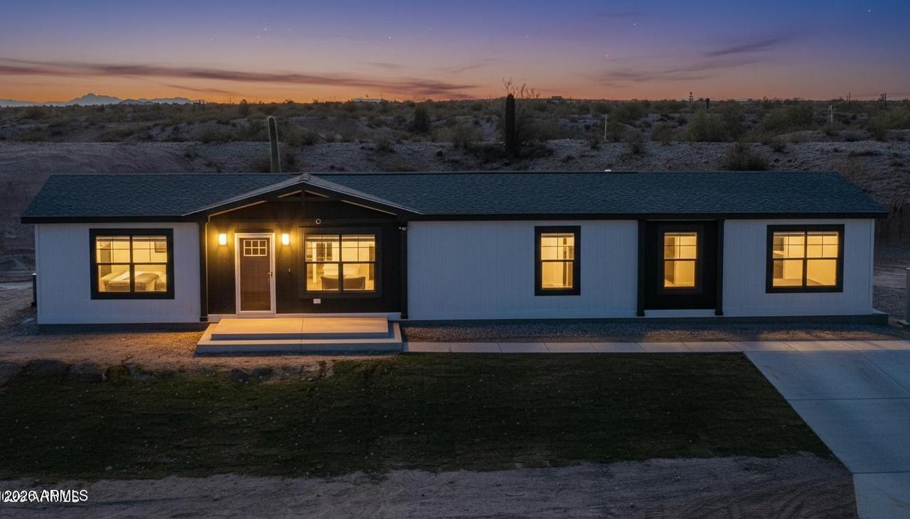 33013 W Cambridge Ave., Tonopah, AZ 85354