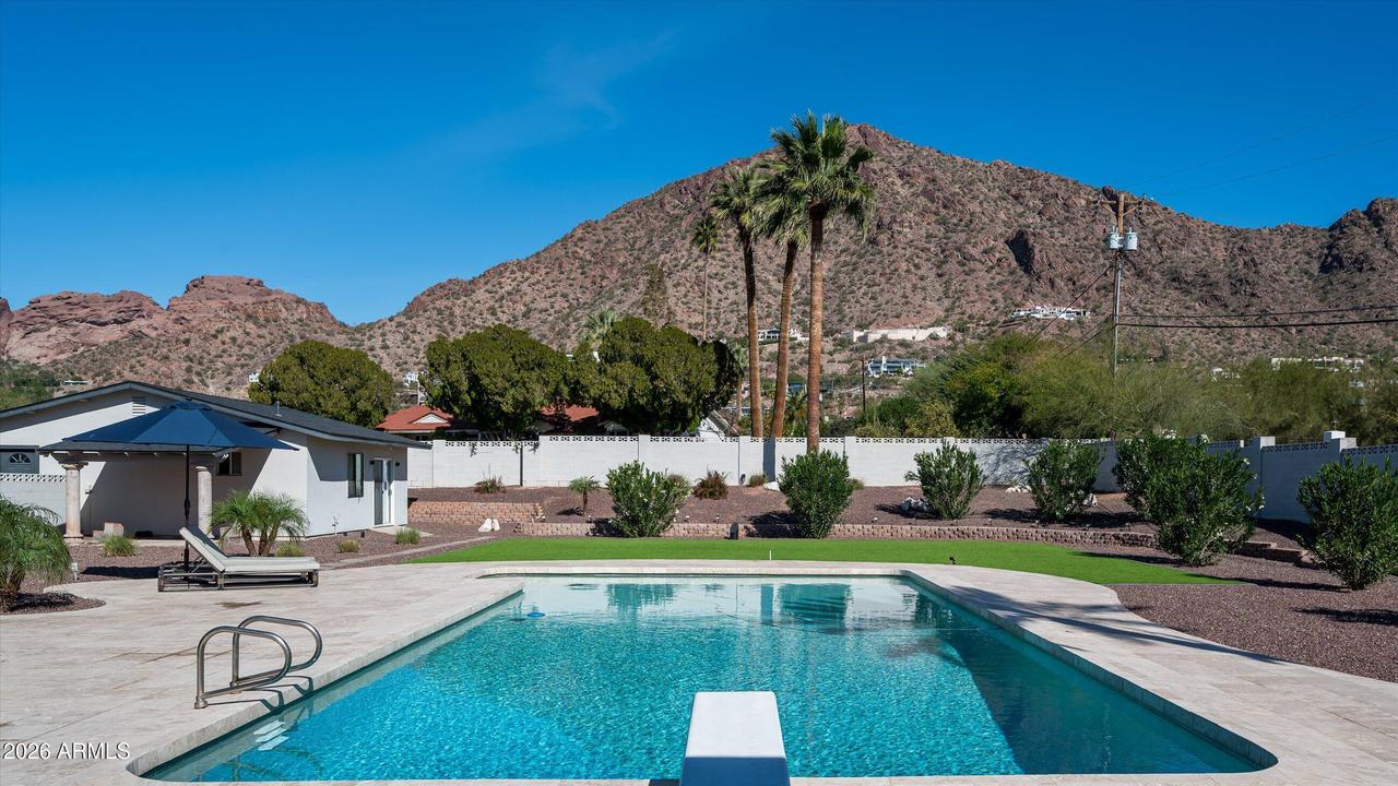 4545 N Royal View Dr. #8, Phoenix, AZ 85018