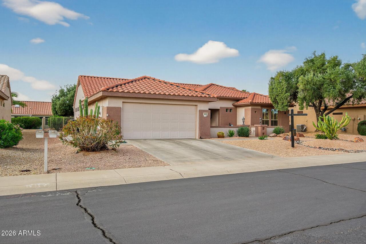 16021 W Silver Breeze Dr., Surprise, AZ 85374