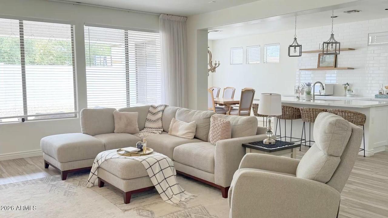 862 E Gemini Pl., Chandler, AZ 85249