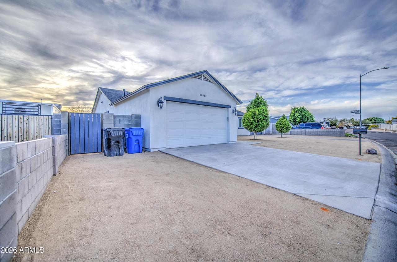 19854 N 29th St., Phoenix, AZ 85050